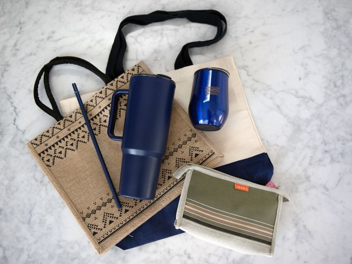 Tote Bag Hamper

(4 of 10 gift bags)