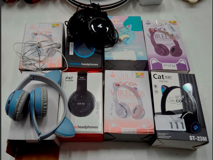 LOT OF 10: ASSORTED HEADPHONES [Untested]