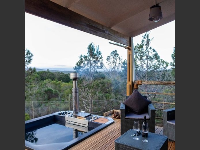 2 Nights stay at Coopers Highlands Self Catering Jeffreysbay for 4 people | Sponsored by Jbay 252