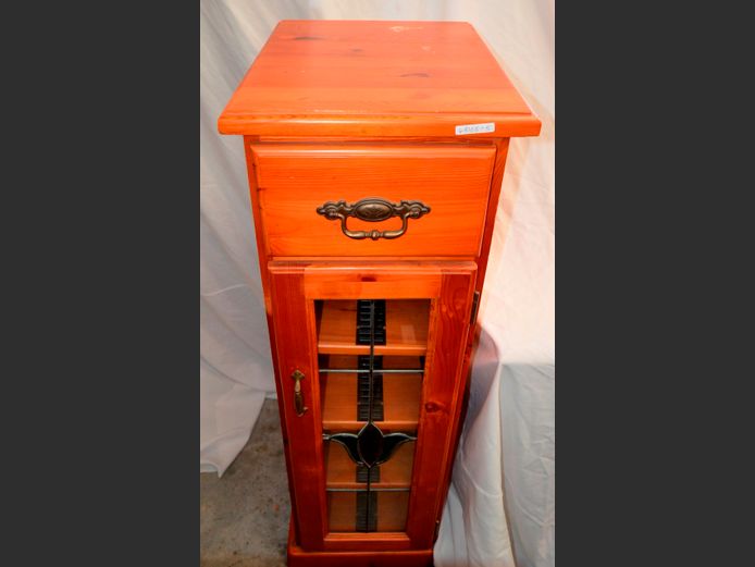 OREGON PINE LEAD GLASS SINGLE DOOR, SINGLE DRAWER CD CABINET, 48 x 38 x 113cm