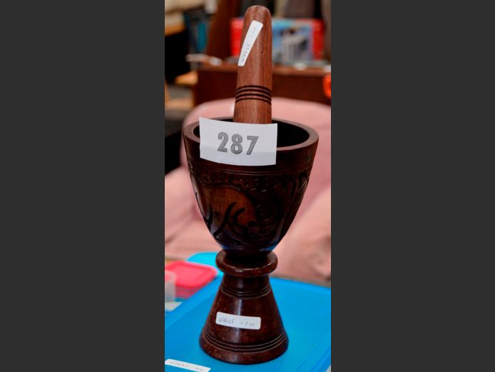 WOODEN MORTAR & PESTLE, 12cm Diameter x 21cm High & 21.5cm Long