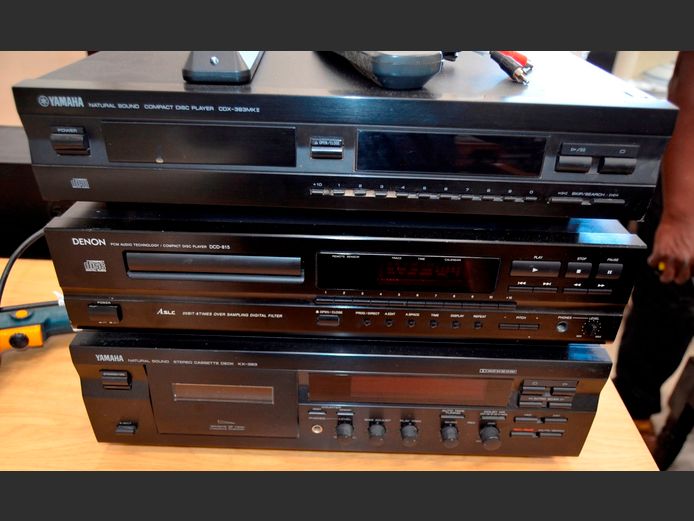 DENON CD PLAYER, YAMAHA CD PLAYER & YAMAHA TAPE DECK [Switch on, untested further]