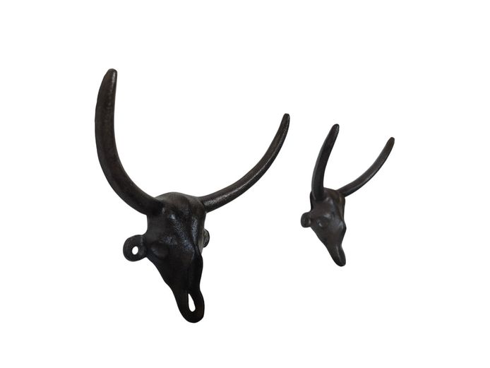 Rustic Cast Iron Steer Skull Wall Hooks – Pair