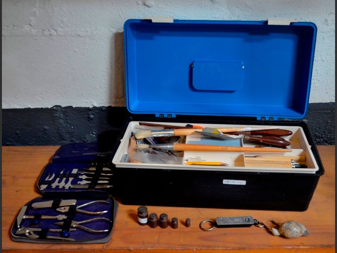 FURNITURE REPAIR KIT, GUN CLEANING KIT, etc