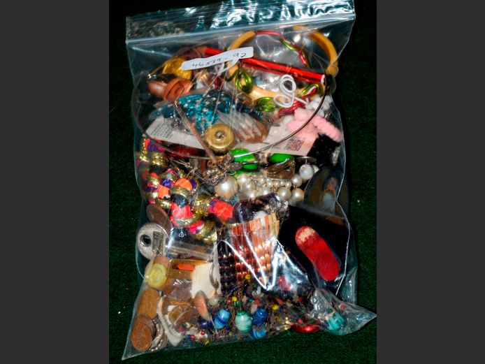 ASSORTED COSTUME JEWELLERY