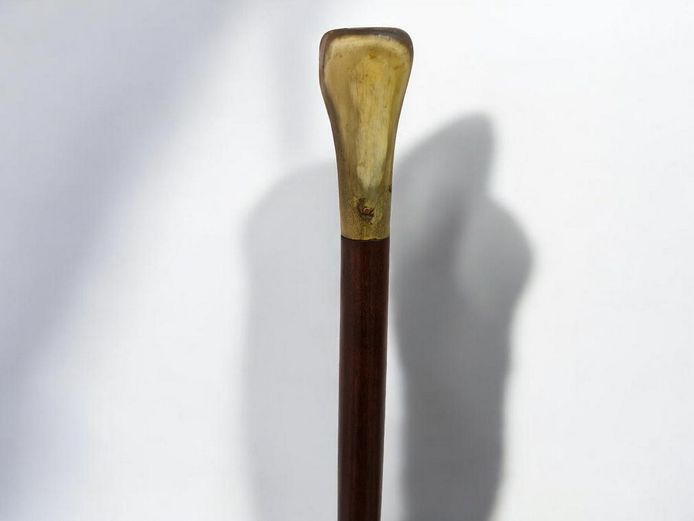 Horn Handle Walking Cane with Spiral Carved Wooden Shaft