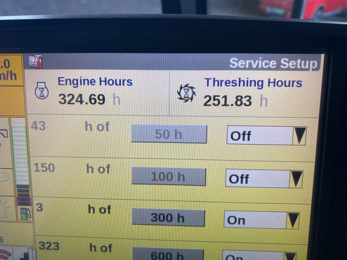 CASE IH 8250 COMBINE