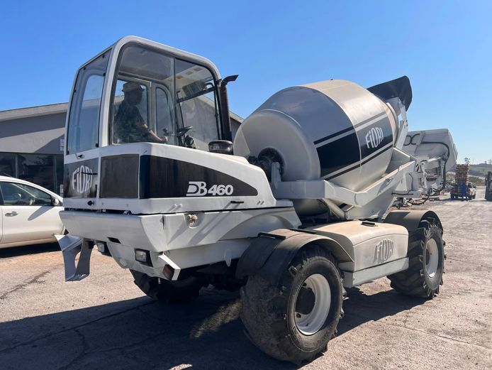 2014 FIORI B460 SELF MIXING CEMENT TRUCK