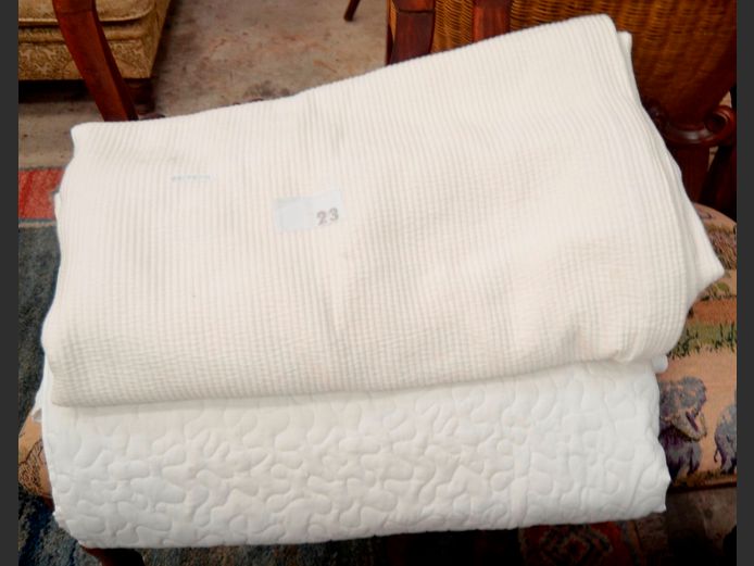 LOT OF 2: WHITE BEDSPREADS