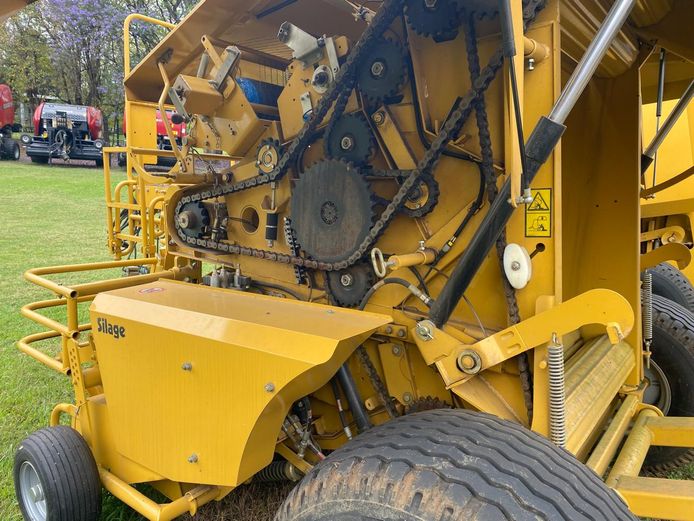 VERMEER 404 XCUT BALER