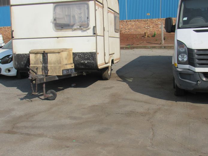 CARAVAN TRAILER