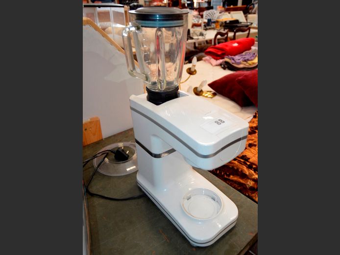 BRABANTIA STAND MIXER [Switches on, untested further, bowl needed]