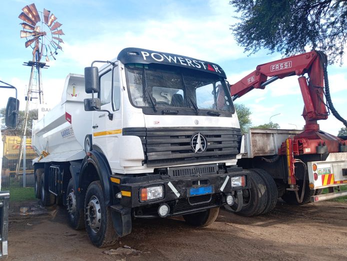 BEIFANG BENCHI POWERSTAR 18 TON TWINSTEER TRUCK