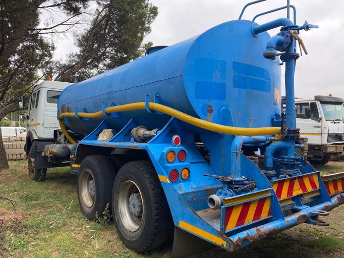 MERCEDES BENZ 2628 HONEY SUCKER TRUCK