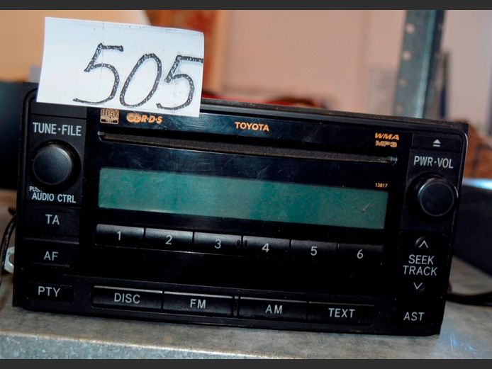 TOYOTA CAR RADIO [Untested]
