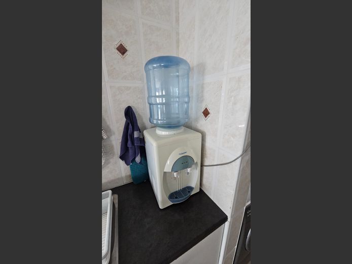 Counter Top Water Dispenser with Water Bottle
