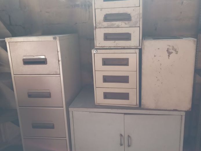 Steel-drawer cabinet unit