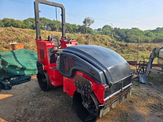 2022 STAMPEDE RIDE ON ROLLER PR120