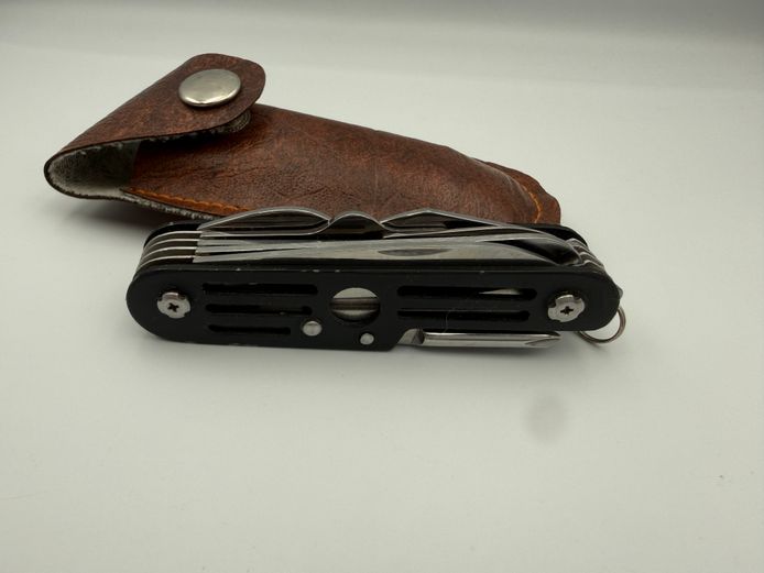 Pocket army knife / multitool