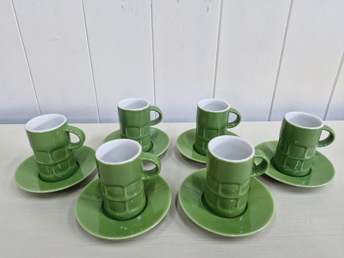 S&P Salt & Pepper 'Tower' Green Espresso Cups & Saucers Set of 6