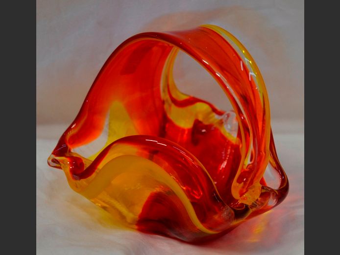 MURANO RED & YELLOW BASKET [Handle damaged], 13 x 12 x 11cm