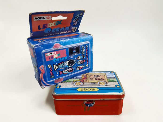 Agfa LeBox Ocean Disposable Camera & 1908 Agfa Tin