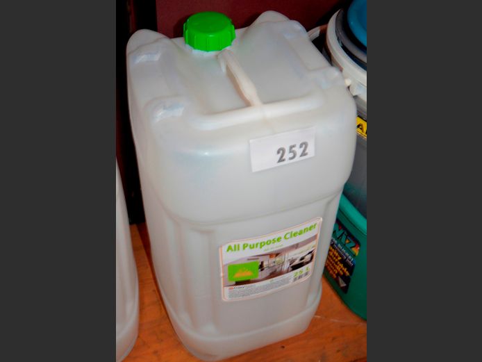 WHITE 20 LITRE PLASTIC CONTAINER