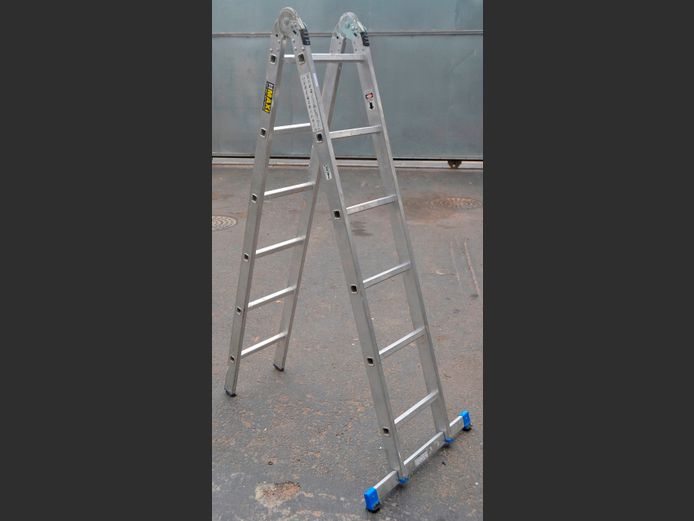 ALUMINIUM 7-STEP FOLDING LADDER