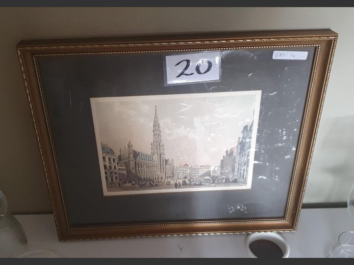 GILT FRAMED PRINT "HISTORIC BRUSSELS TOWN HALL", 22.5 x 16cm
