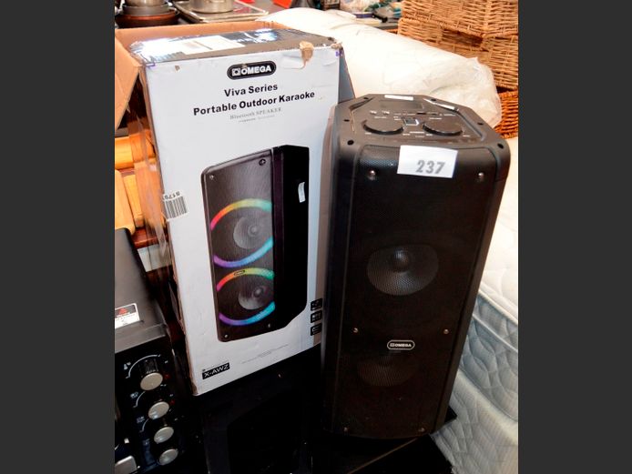 OMEGA PORTABLE BLUETOOTH SPEAKER [No charger, faulty]