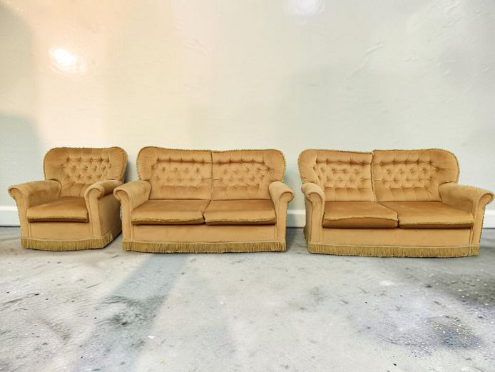 Vintage Hollywood Regency Style 3-Piece Tufted Lounge Suite