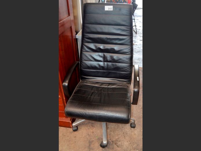 BLACK LEATHER SWIVEL OFFICE CHAIR