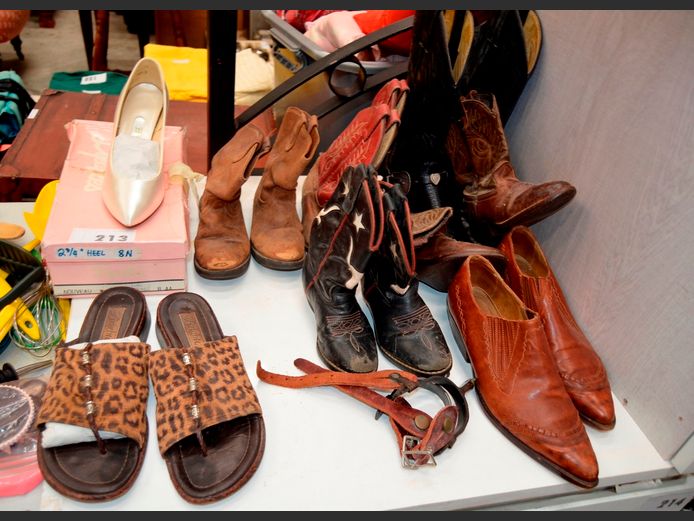 ASSORTED BOOTS & SHOES