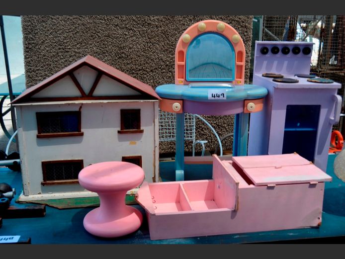 LOT: DOLL'S HOUSE, WOODEN DOLL'S HOUSE FURNITURE, etc