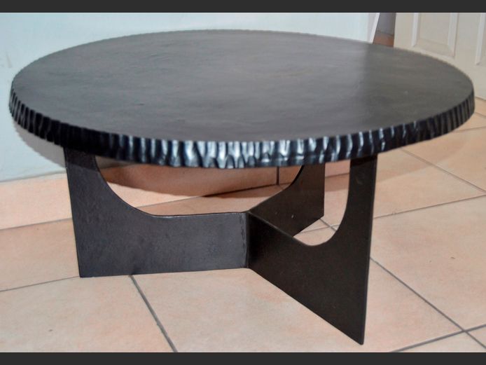 BLACK METAL SCALLOPED EDGE COFFEE TABLE, 74cm Diameter x 37cm High