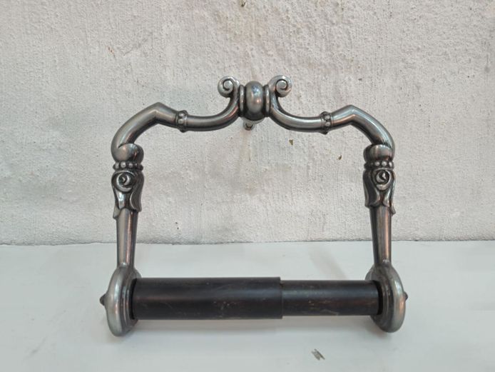 Metal Wall Mounted Toilet Roll Holder