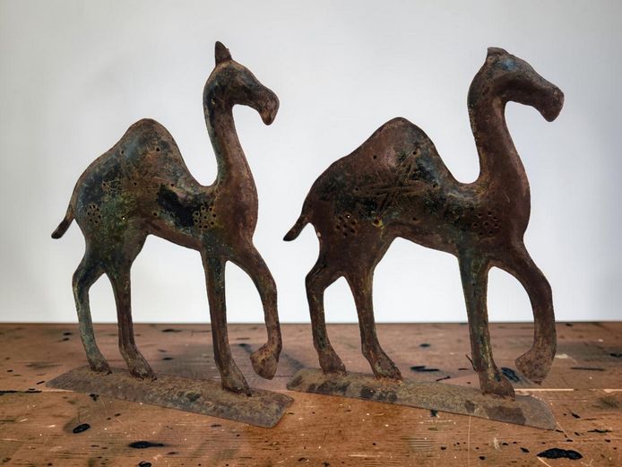 Pair of Vintage Rustic Metal Camel Sculptures (41cm)