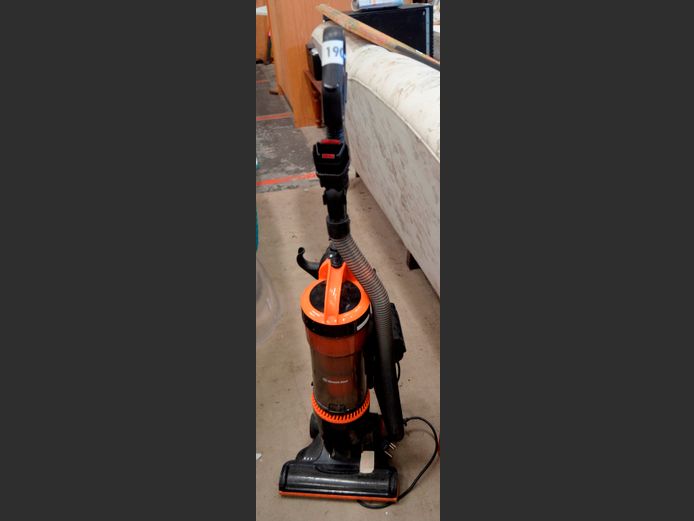 BENNETT READ VACUUM CLEANER [Switches on, untested further]