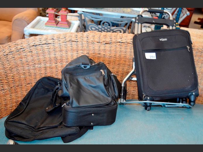 LUGGAGE TROLLEY, SUITCASE, TOGBAG, etc