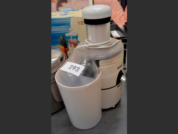 MILEX MEAN JUICER [Switches on, untested further]