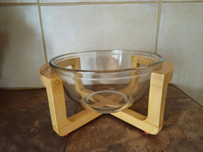 Modern Clear Glass Salad Bowl with Natural Wooden Stand