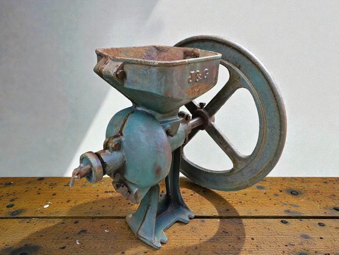 Vintage J&G Cast Iron Flywheel Grain Mill