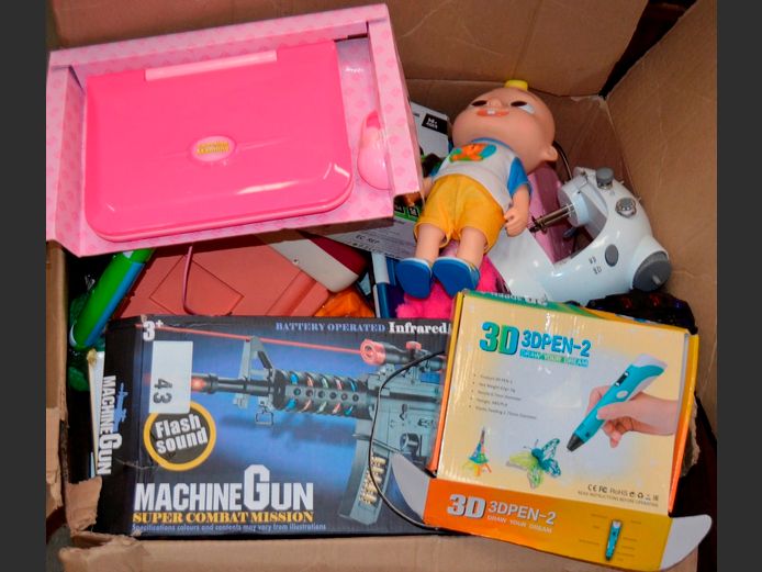 ASSORTED TOYS & GAMES [Untested & unchecked]