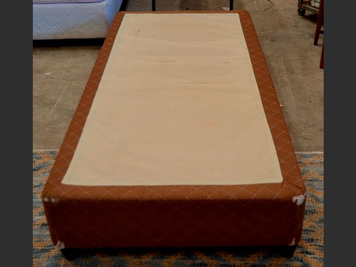 BROWN SINGLE BED BASE ONLY [No mattress, worn]
