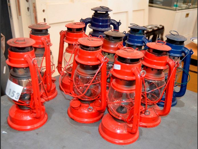 JOB LOT: PARAFFIN LAMPS