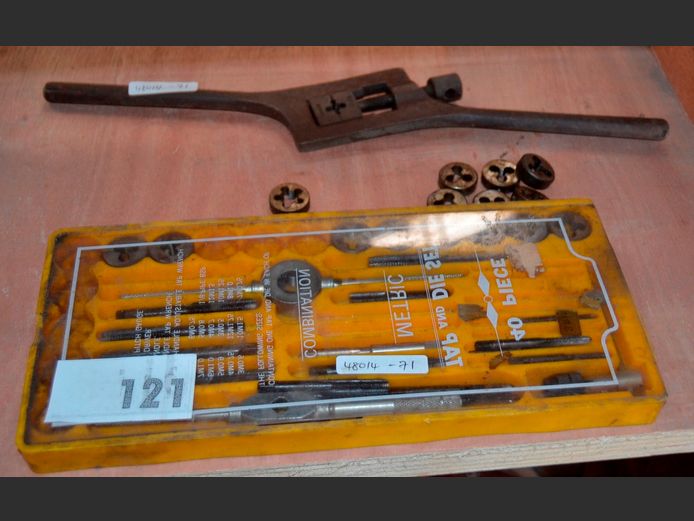 TAP & DIE SET