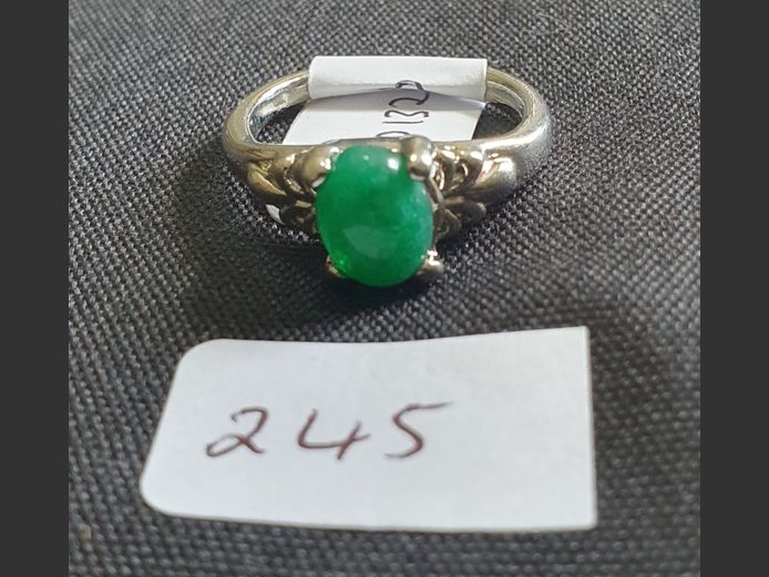 SILVER PLATE DRESS RING WITH DARK GREEN STONE