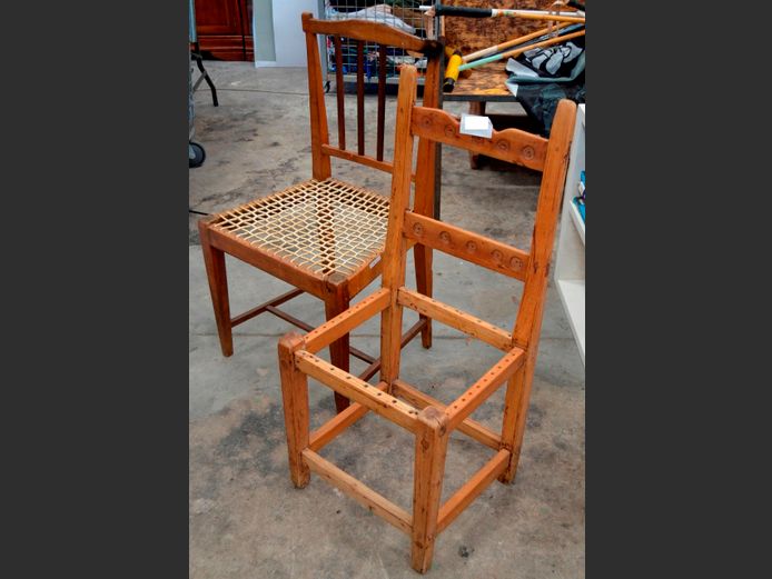 LOT OF 2: ANTIQUE YELLOWWOOD RIEMPIES CHAIR [1 damaged]