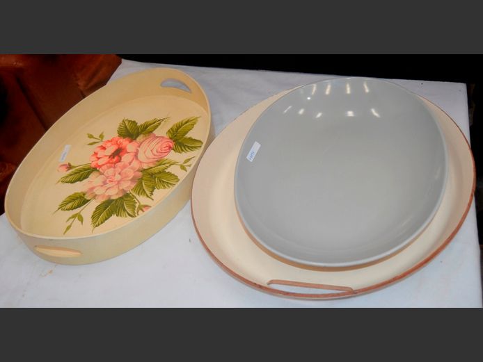 LOT OF 3: SERVING TRAYS