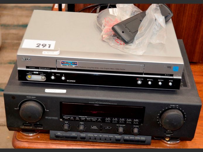 PHILIPS AC RECEIVER & AN LG VCR [Switch on, untested further] [24,25]